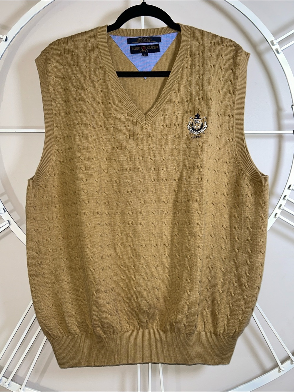 VTG Tommy Hilfiger Golf Men’s V-Neck Cable Knit Sweater Detroit Golf Club Vest